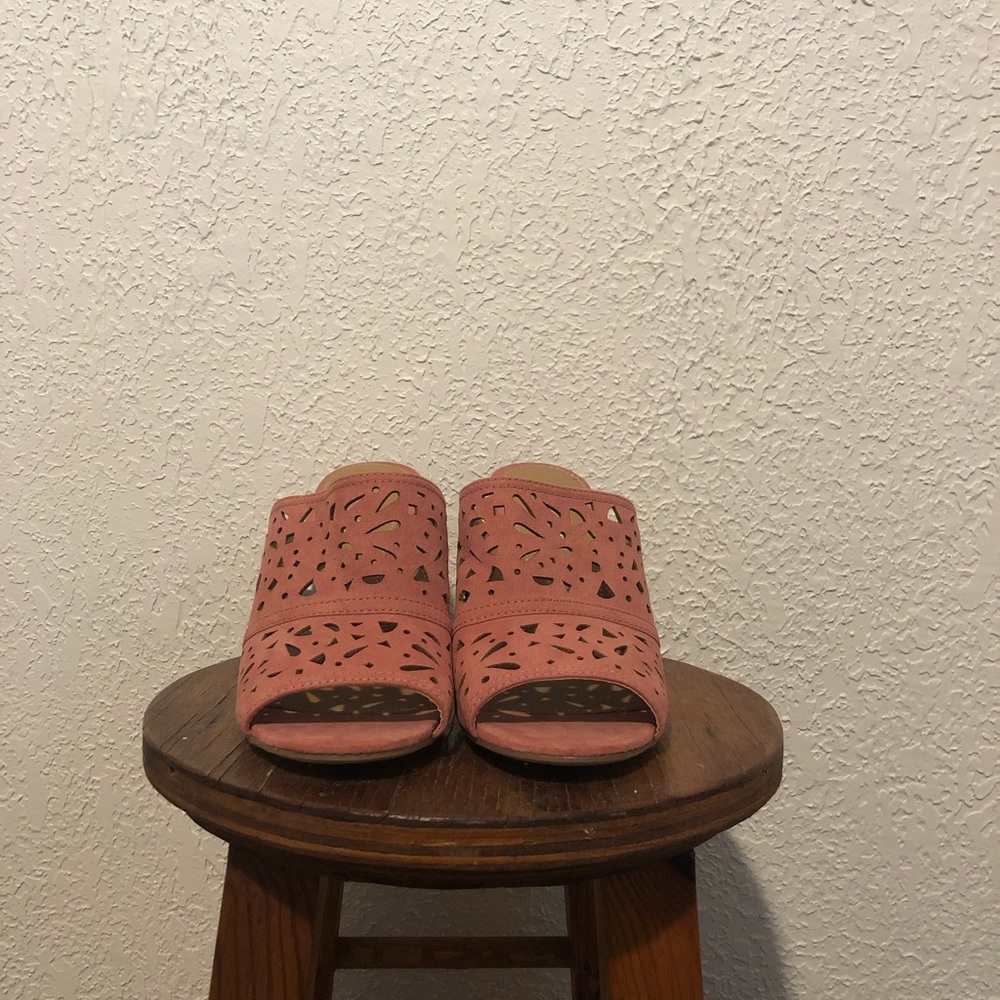 American Eagle Rae Clogs - Picture 3 of 3